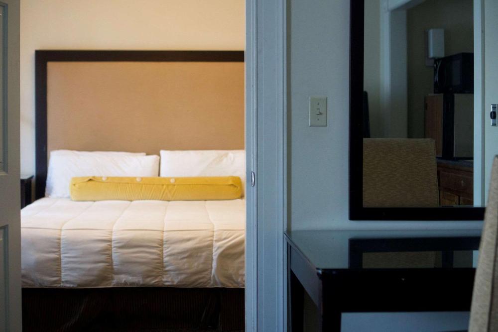Room image 2