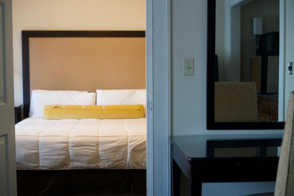 Room image 3